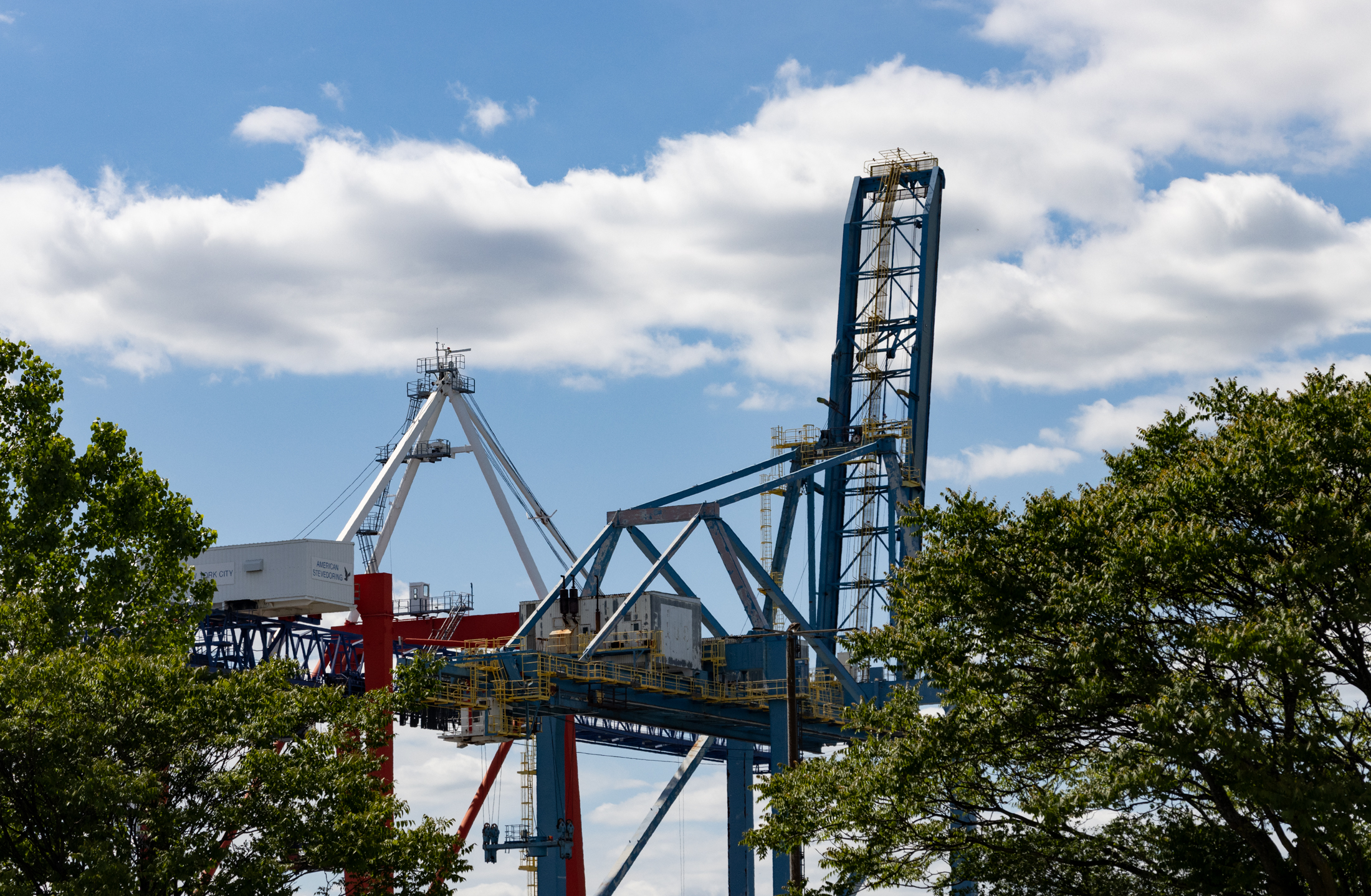 brooklyn - cranes on the brooklyn waterfront