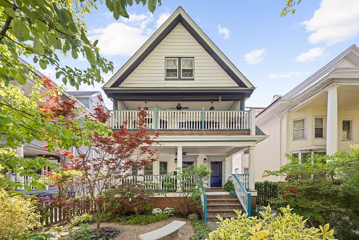 brooklyn - standalone house with porch