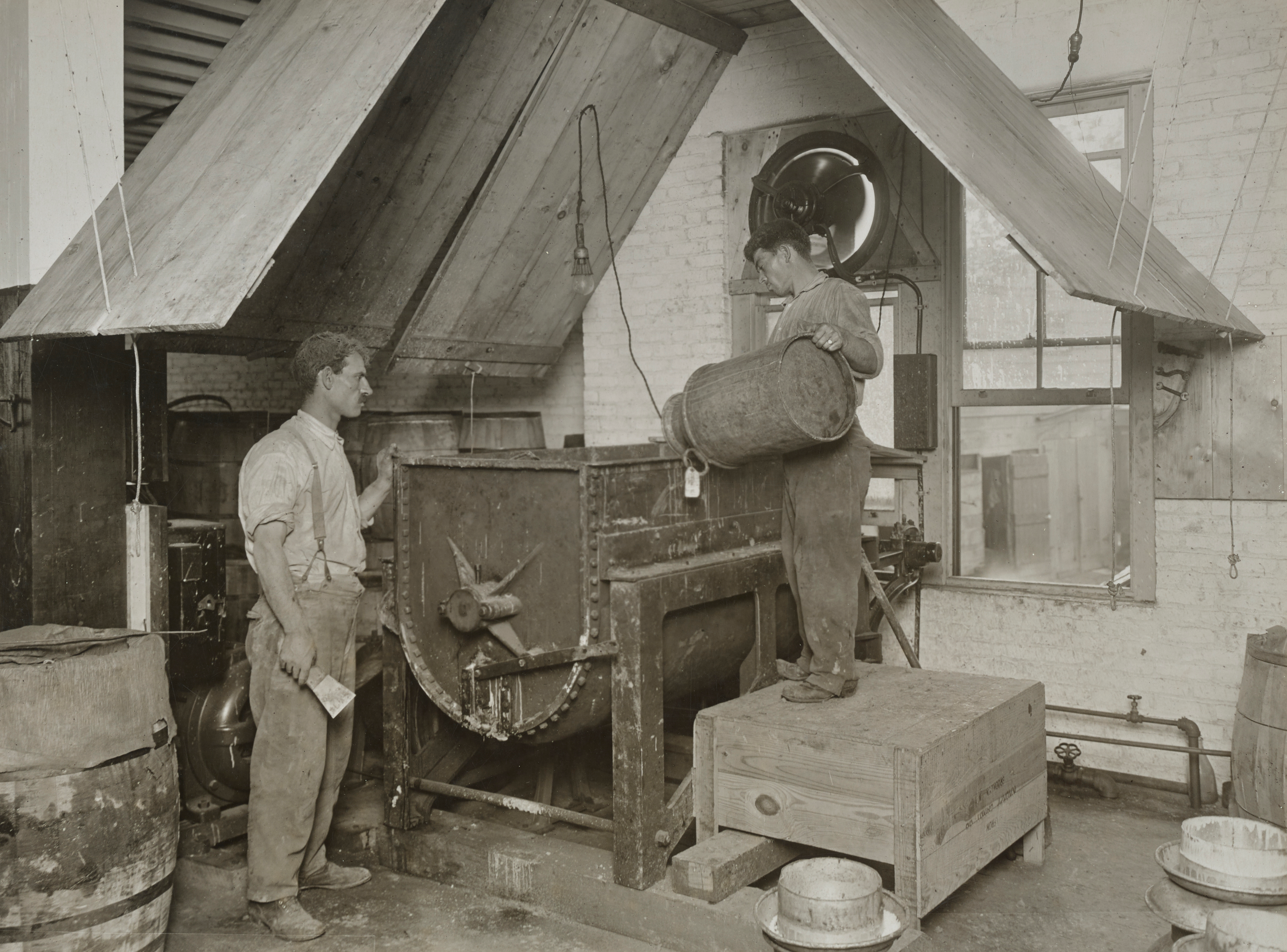 Workers at the Pirika Chocolate Plant in Crown Heights in 1918.