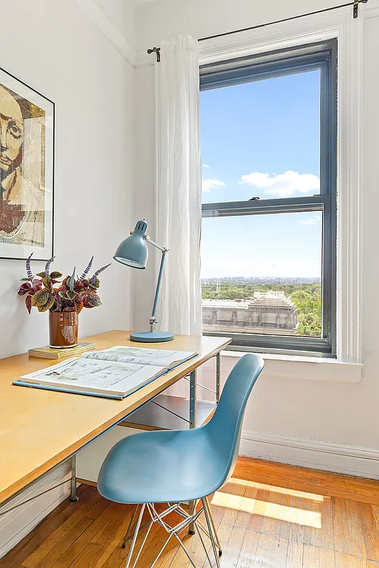 desk in a bedroom with view to the Brooklyn museum