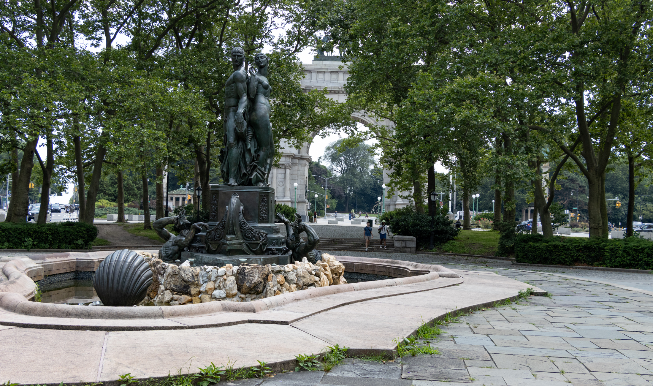 fountain with a figurative sculpture in grand army plaza in park slope