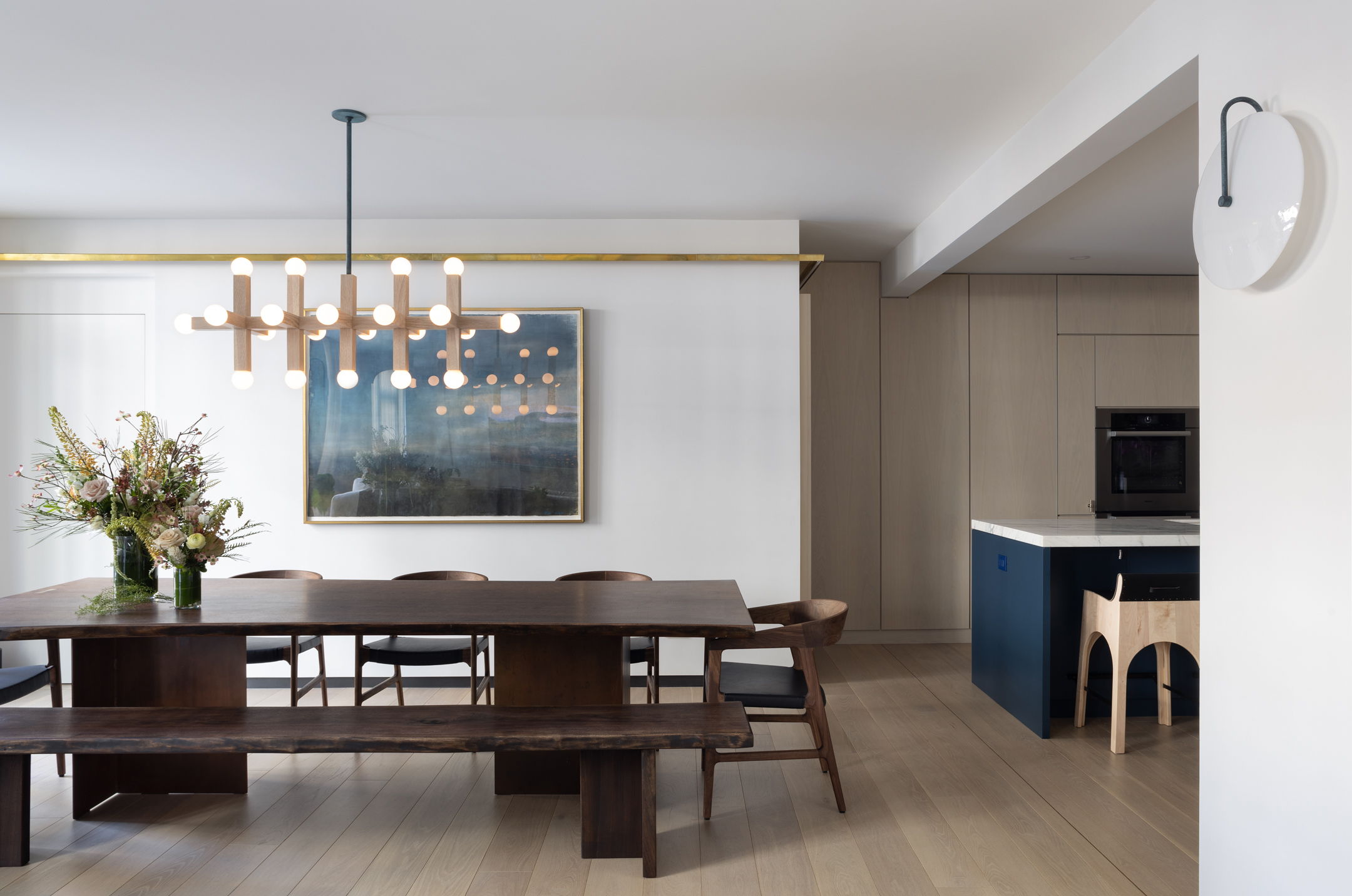 DINING ROOM MODERNISTIC LIGHT