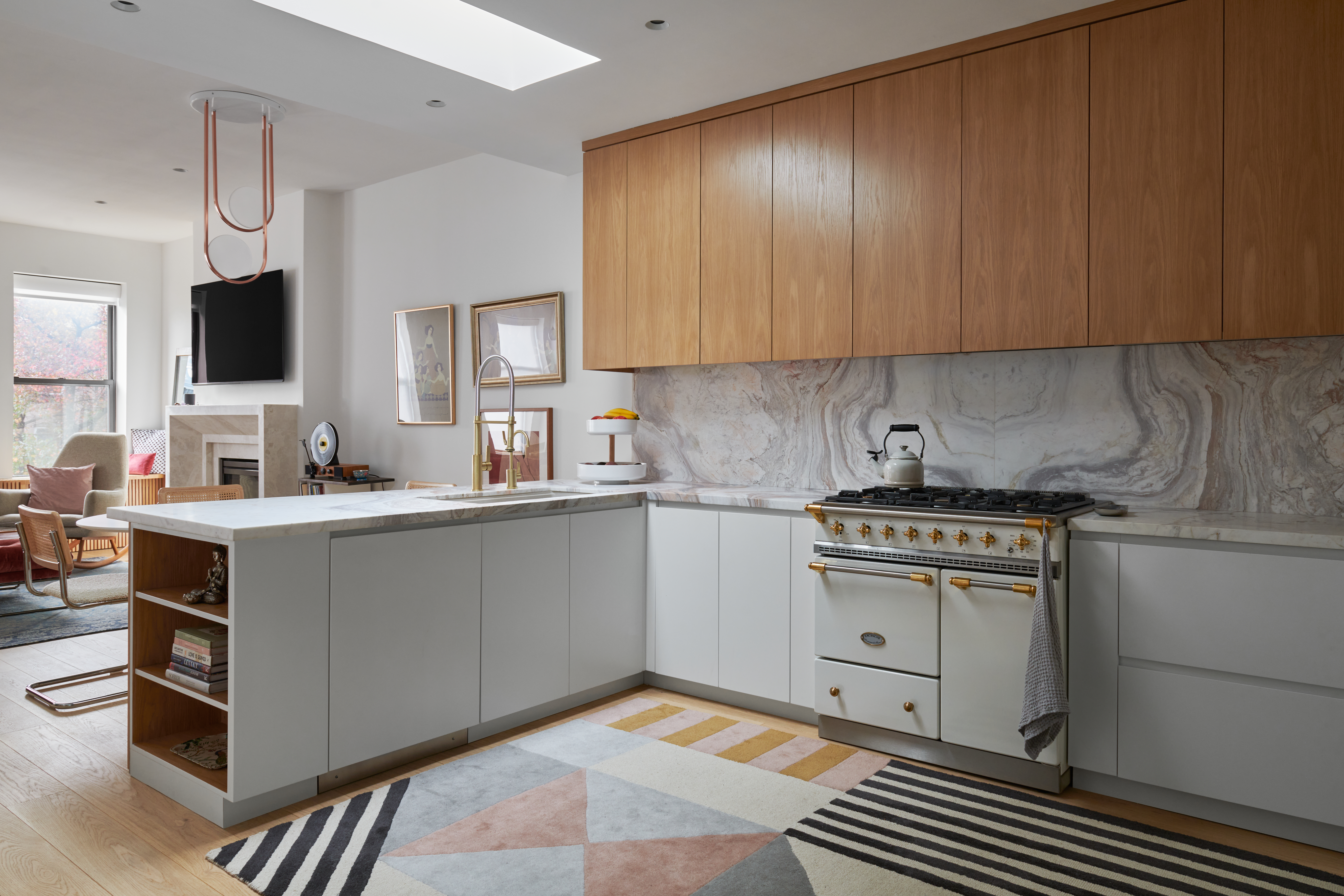 OPEN KITCHEN