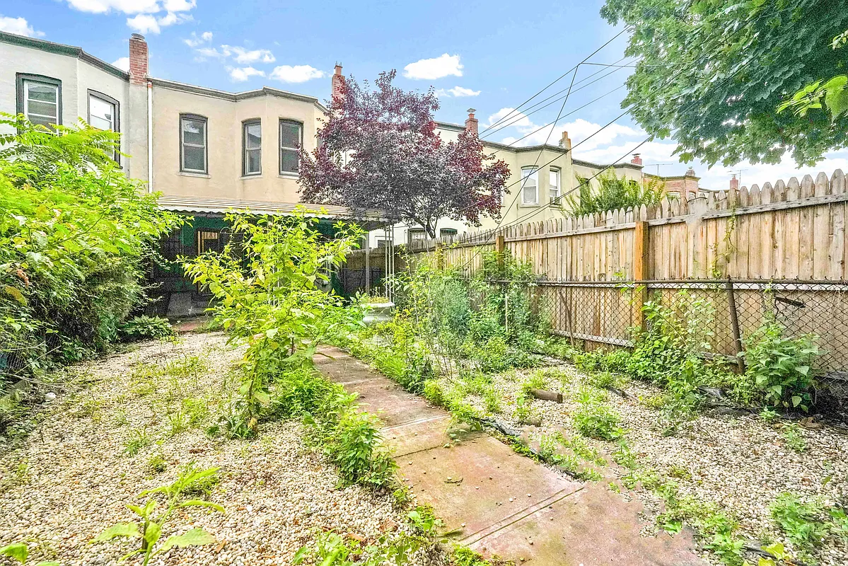 garden with path
