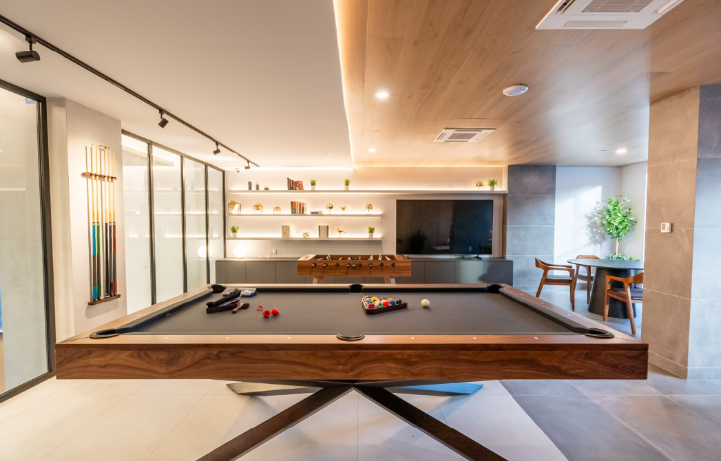 lounge with pool tables