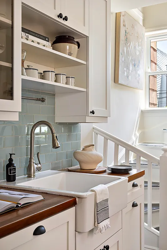 detail of the apron front sink in the kitchen