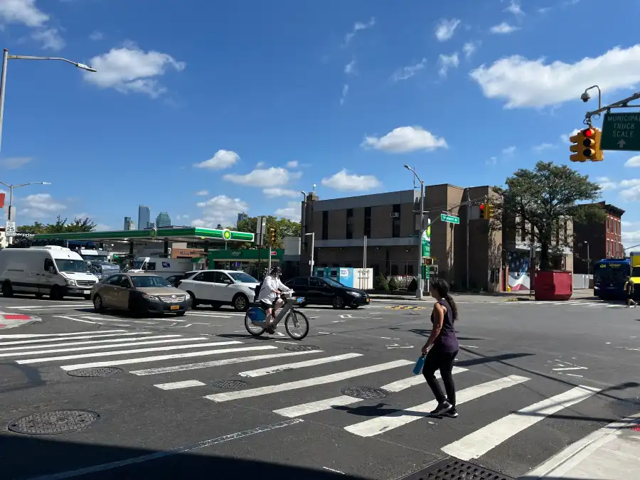 car and pedestrian traffic