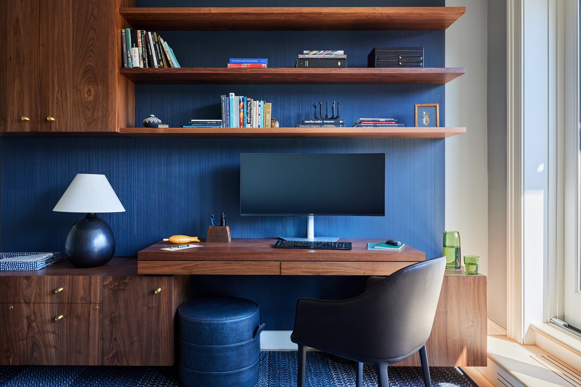BLUE DESK AREA OPEN SHELVES