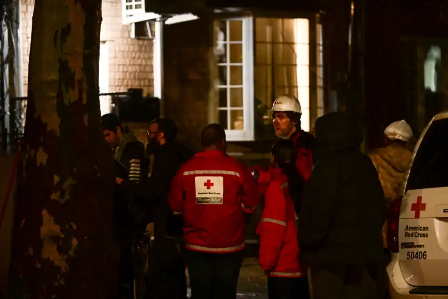 american red cross workers