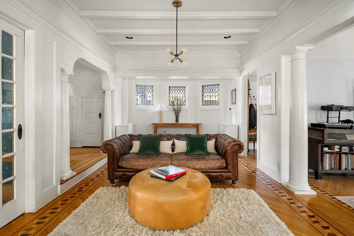 parlor with columns in doorways