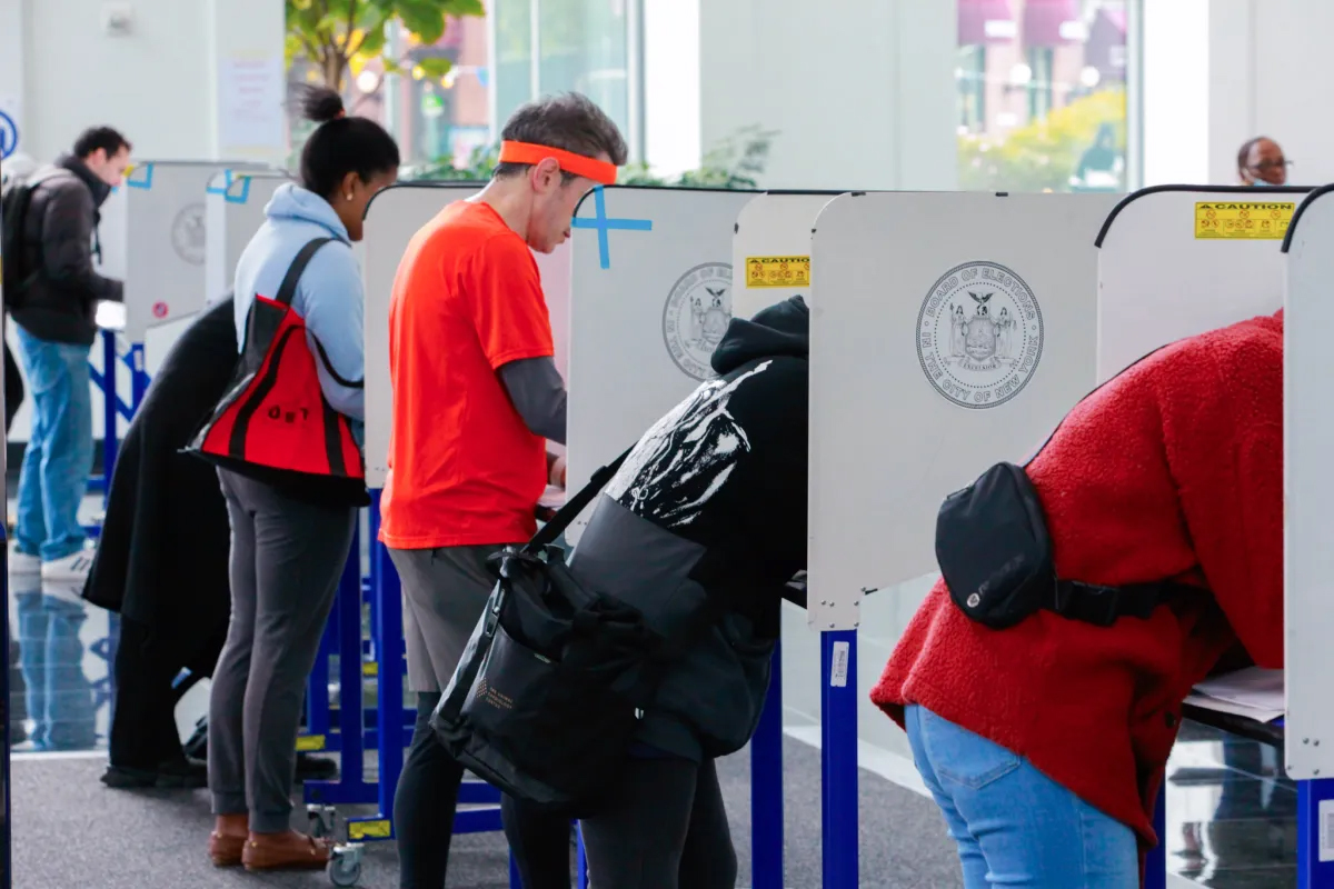 Queens voters cast ballots in Long Island City in the mayoral election, Oct. 31, 2025.