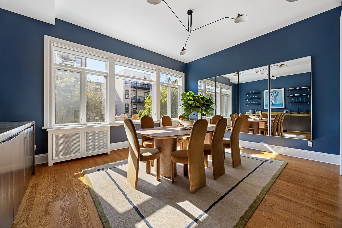 dining room with blue walls