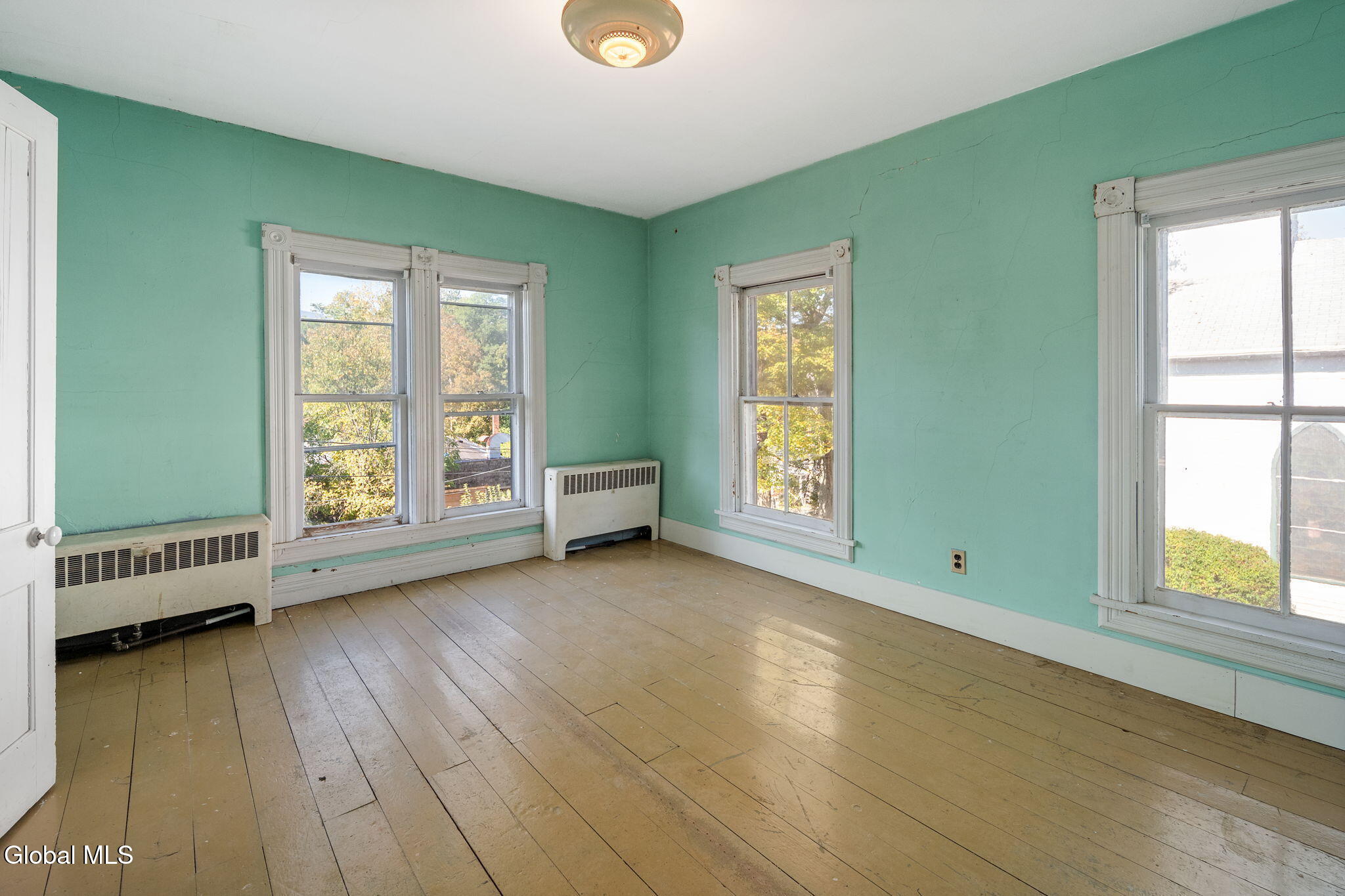 bedroom with green walls