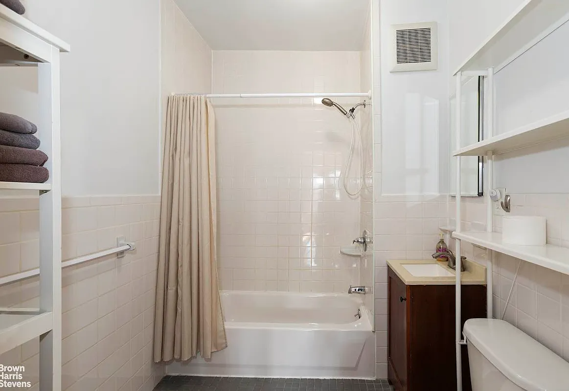 bathroom with white fixtures