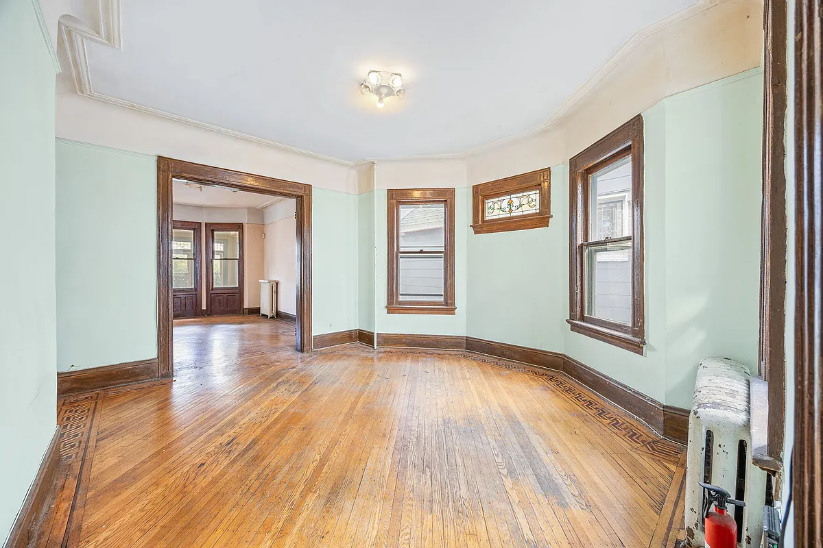dining room with green walls