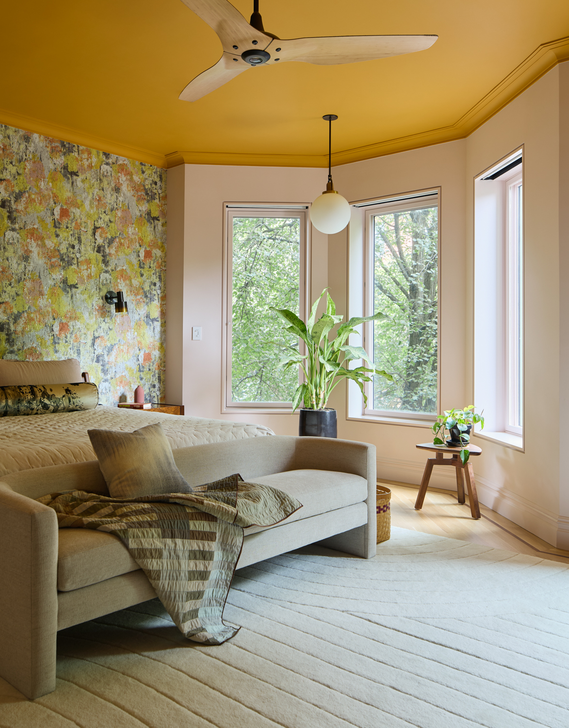 YELLOW CEILING BEDROOM BAY WINDOW