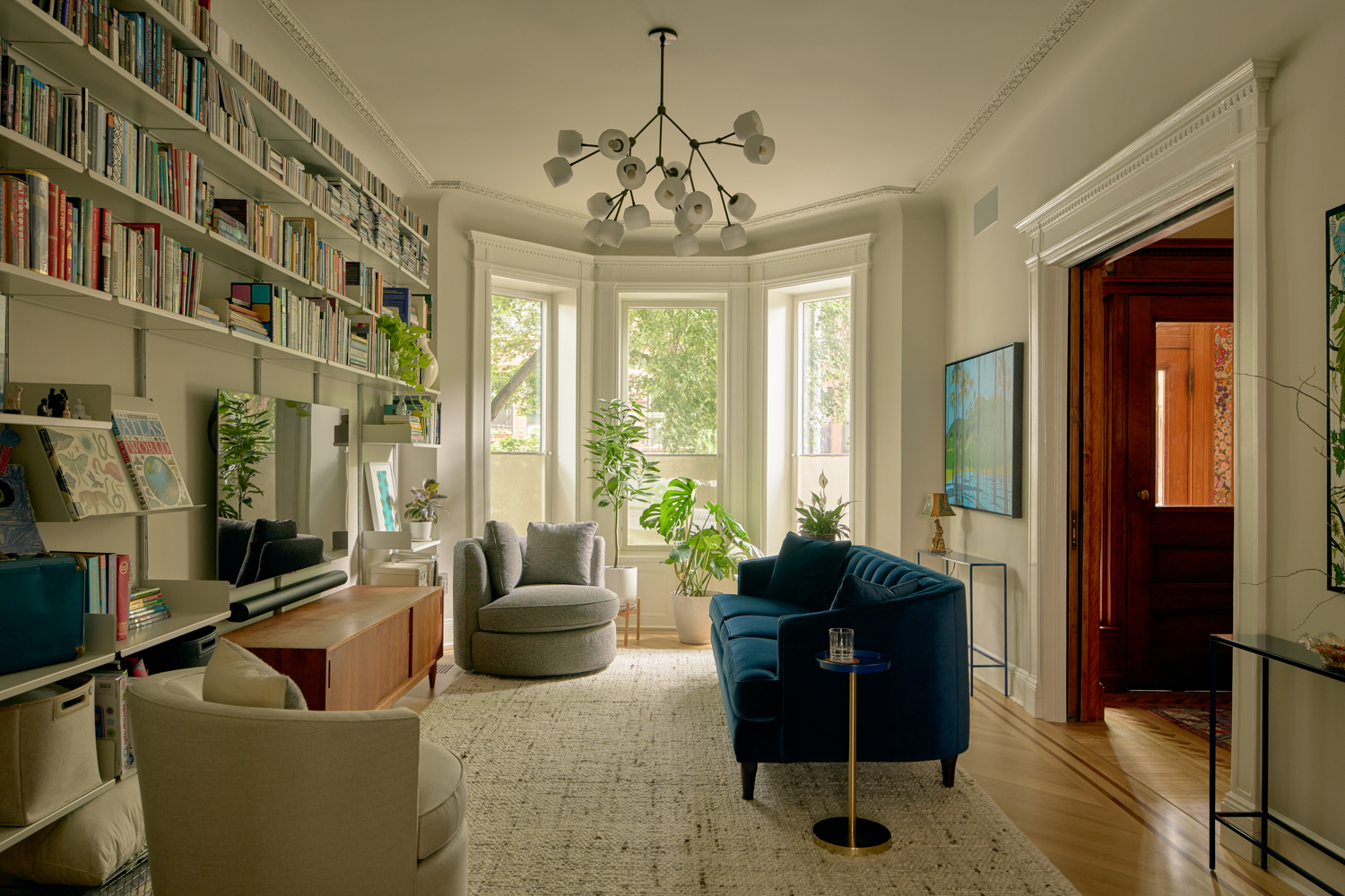 FRONT PARLOR BAY WINDOW