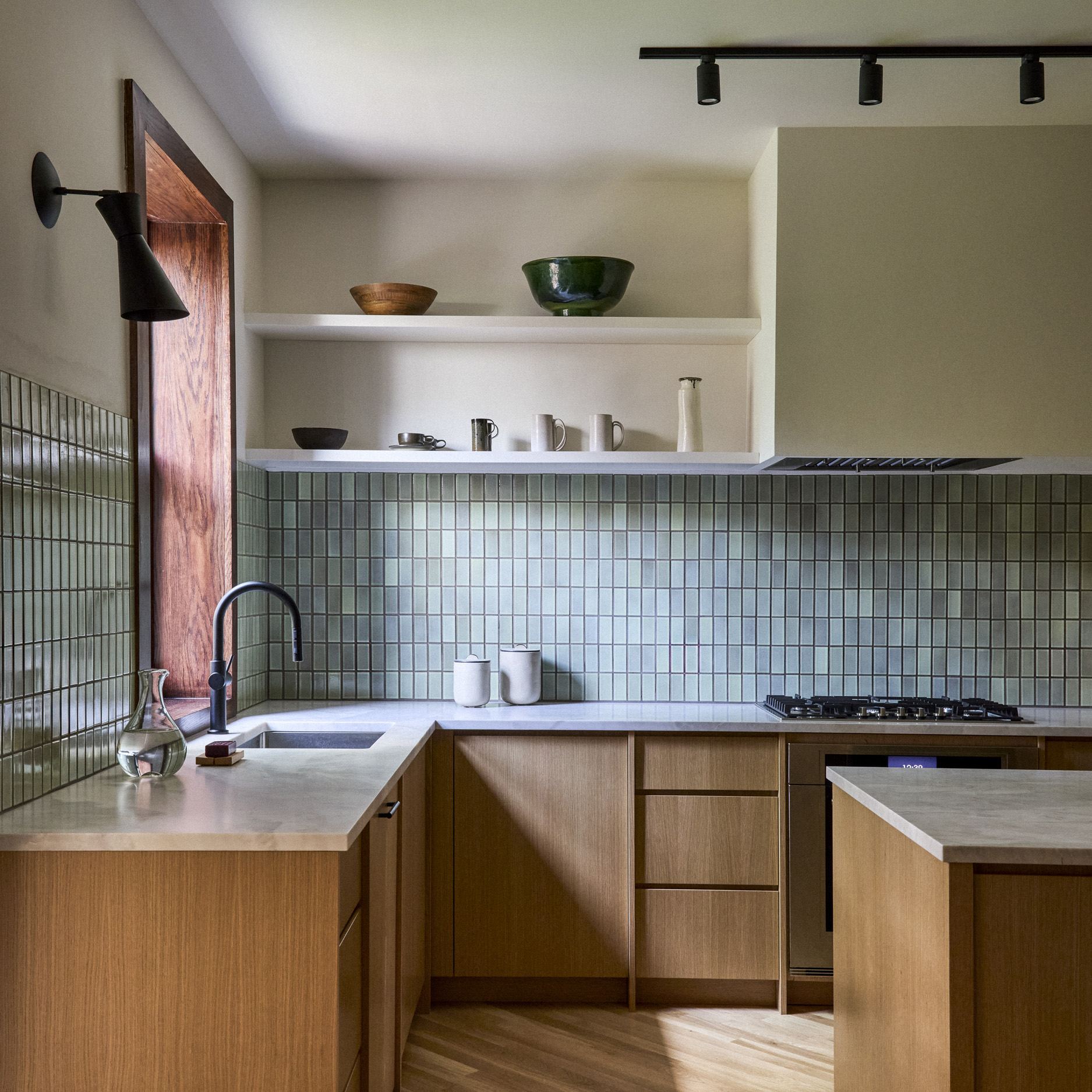 KITCHEN CORNER BLUE TILE BACKSPLASH