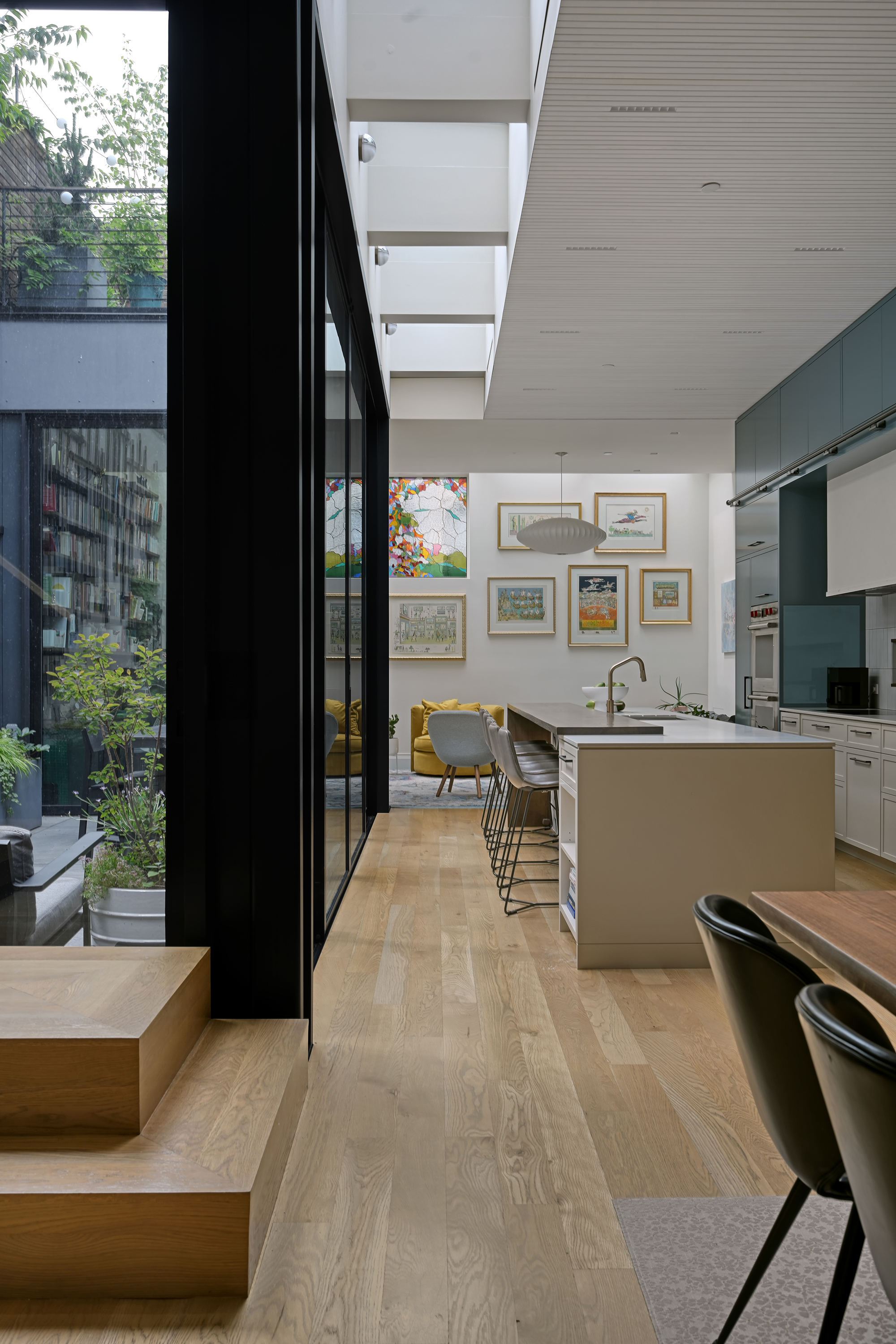 VERTICAL KITCHEN RIGHT GLASS WALL LEFT