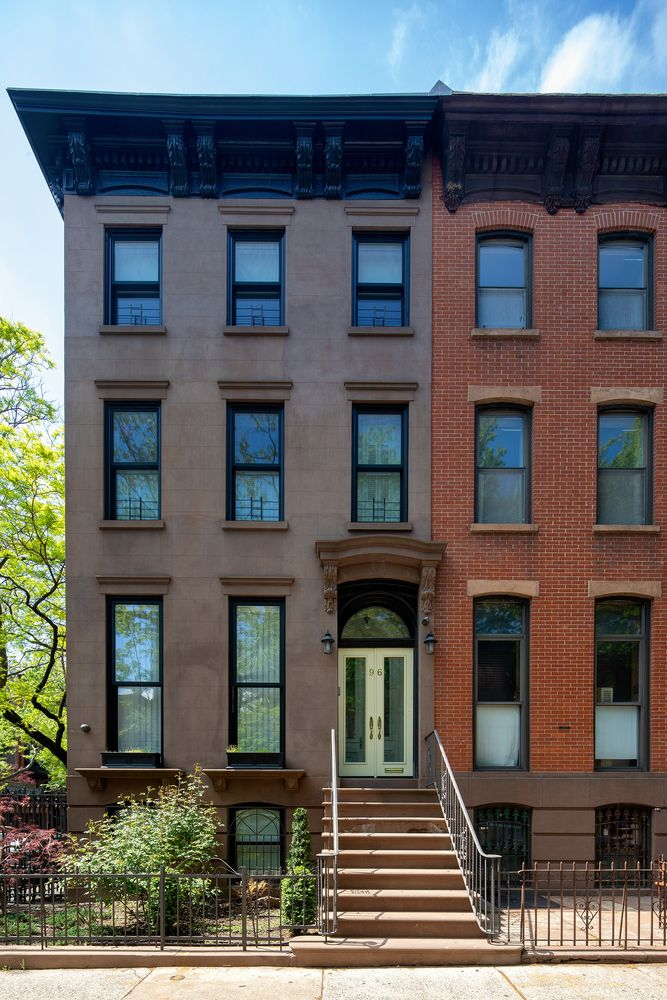 brownstone exterior
