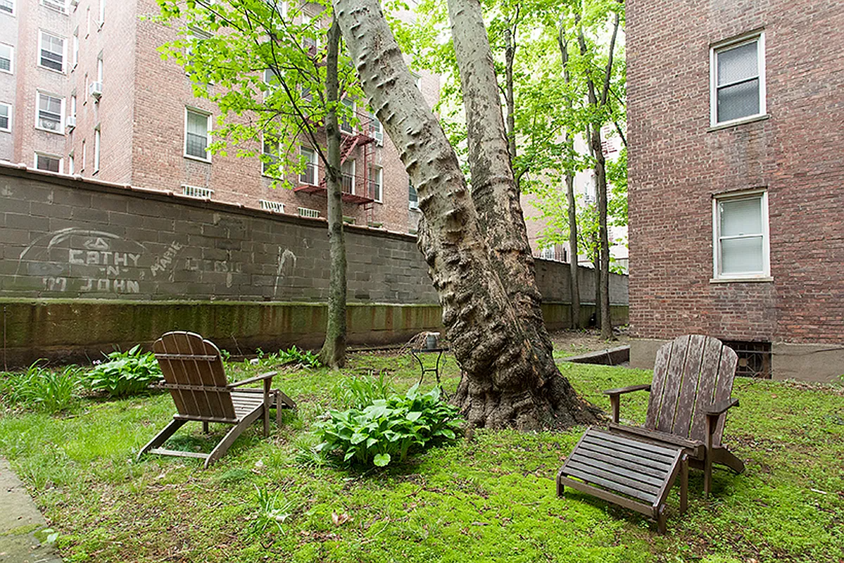 outdoor common area with some chairs