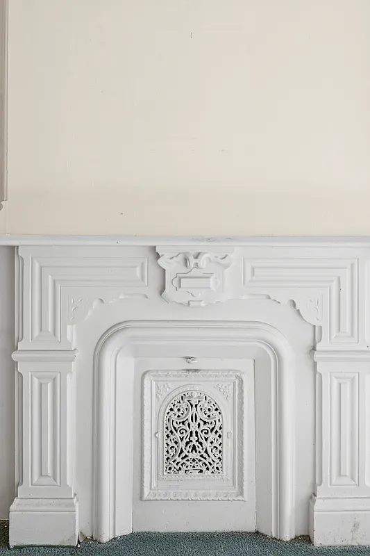 mantel painted white
