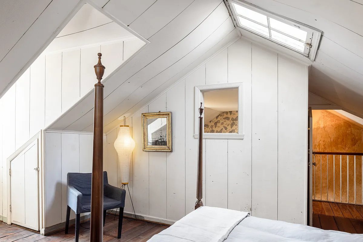 bedroom with skylight