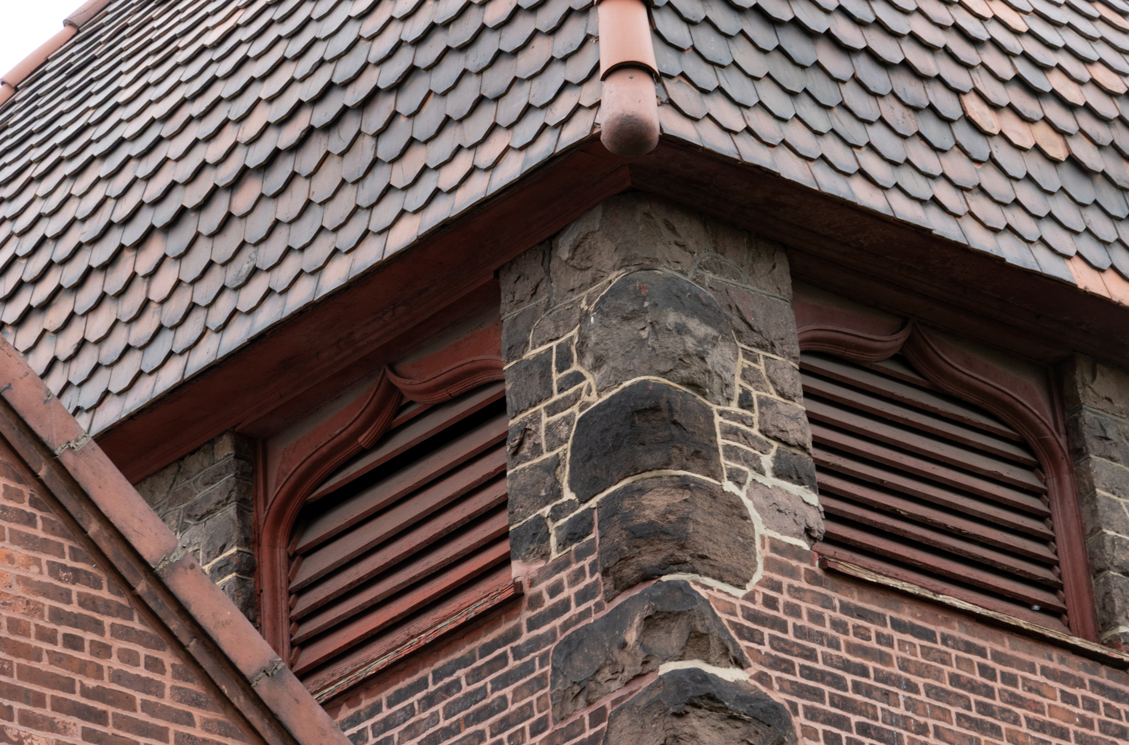 brick and stone details