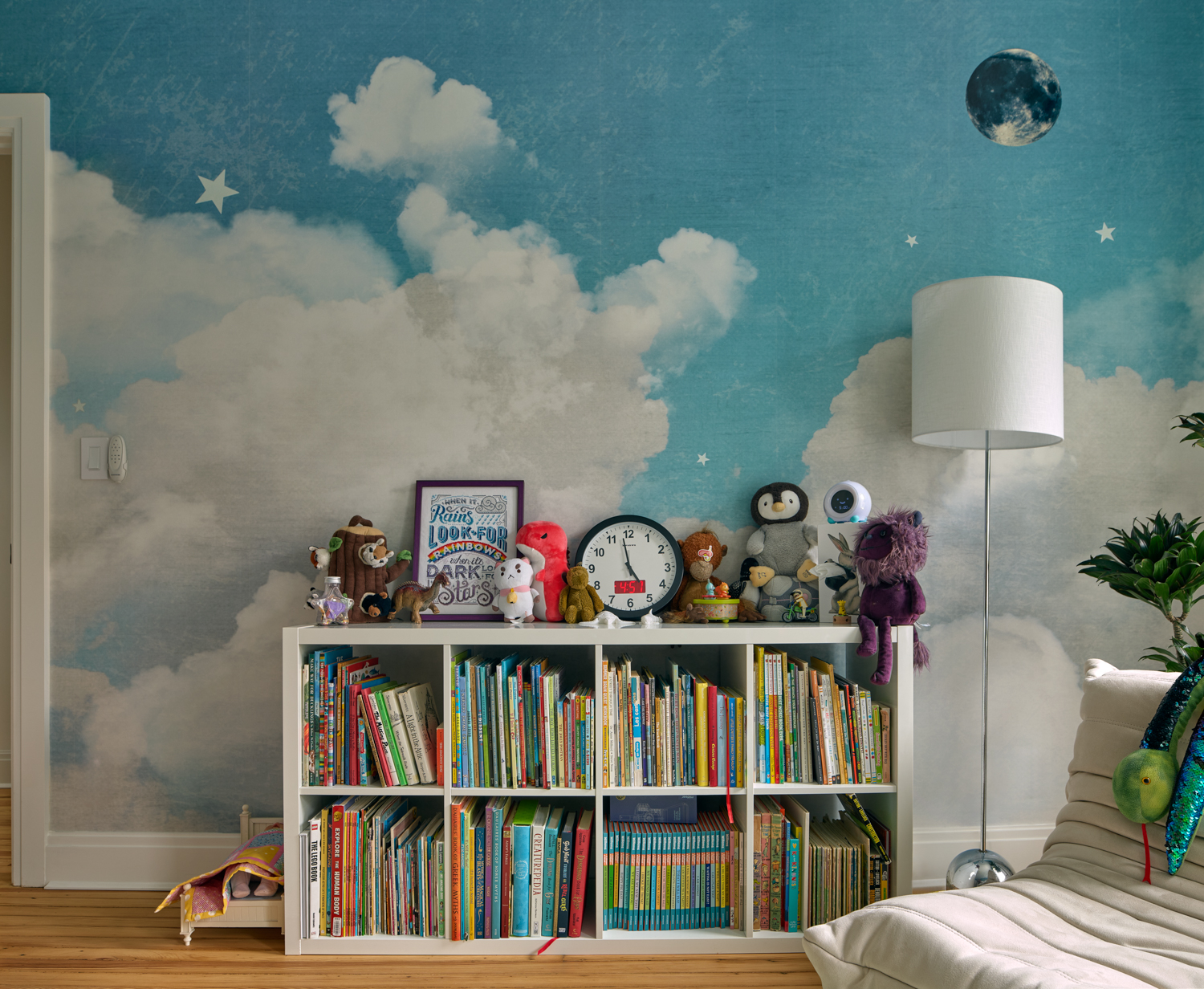KIDS ROOM CLOUD WALLPAPER