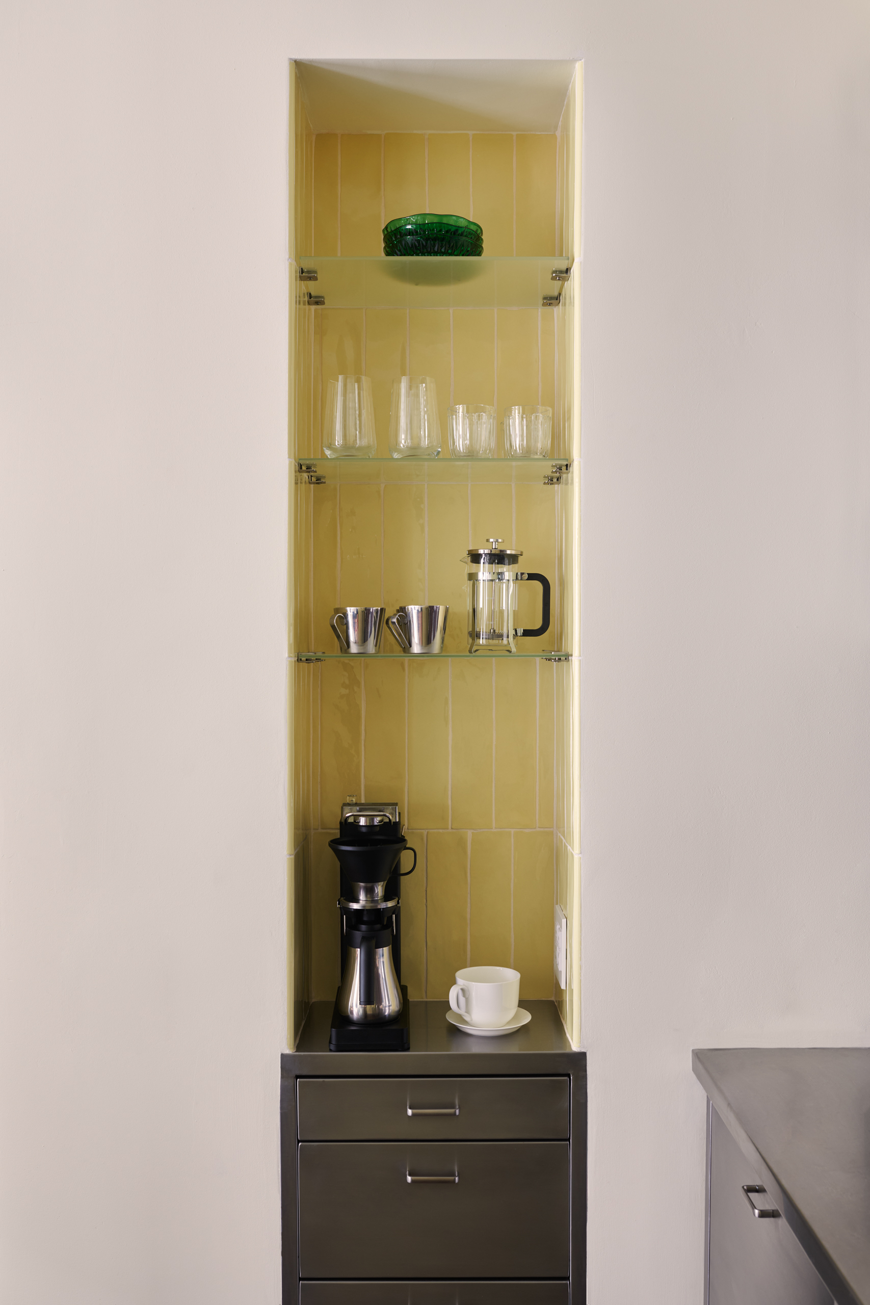 TILED SLIVER COFFEE BAR